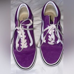 Old Skool Dewberry/True White Vans